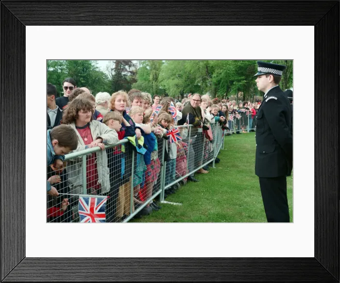 Framed Print : Queen Elizabeth II visiting Middlesbrough to open Pallister Park. 18th May 1993 Framed Print : Queen Elizabeth II visiting Middlesbrough to open Pallister Park. 18th May 1993