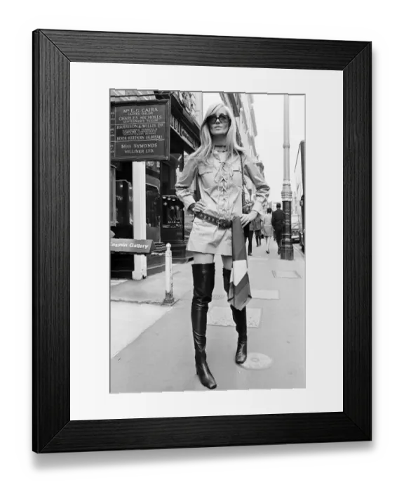 Framed Print : Betty Catroux, model and muse of Yves Saint Laurent pictured outside his first London Framed Print : Betty Catroux, model and muse of Yves Saint Laurent pictured outside his first London