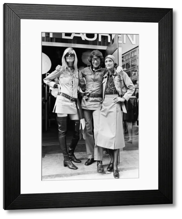 Framed Print : Yves Saint Laurent, designer pictured outside his first London Rive Gauche store on New Framed Print : Yves Saint Laurent, designer pictured outside his first London Rive Gauche store on New