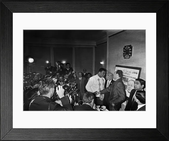 Framed Print : American world champion heavyweight boxer Muhammad Ali (formerly Cassius Clay Framed Print : American world champion heavyweight boxer Muhammad Ali (formerly Cassius Clay