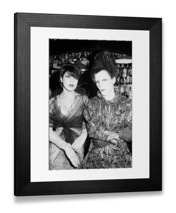 Framed Print : 18-year-old Jayne Sparke and 19-year-old Richard Wakefield at the Blitz Club in Covent Framed Print : 18-year-old Jayne Sparke and 19-year-old Richard Wakefield at the Blitz Club in Covent