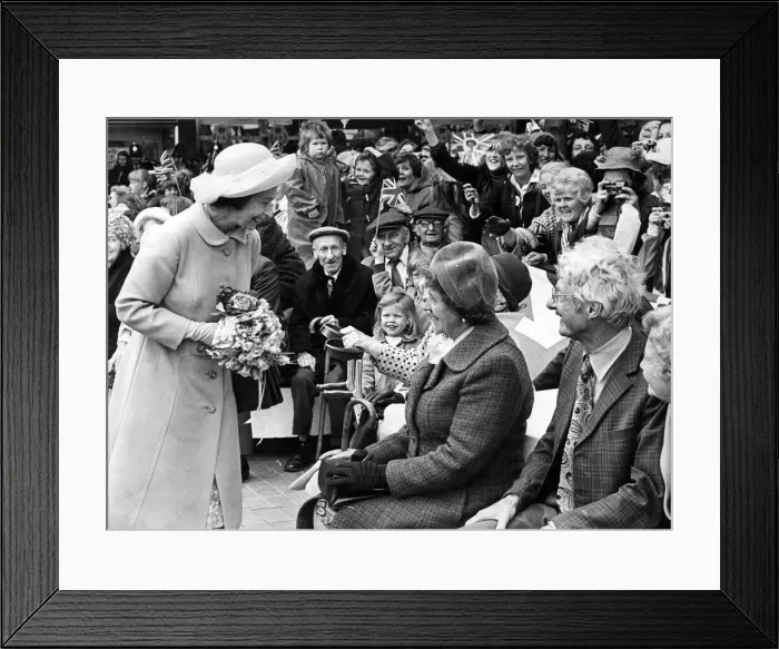 Framed Print : Queen Elizabeth II visits Stockton during her Silver Jubilee tour. 14th July 1977 Framed Print : Queen Elizabeth II visits Stockton during her Silver Jubilee tour. 14th July 1977