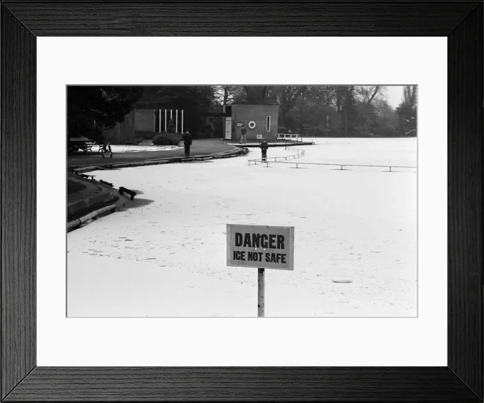 Framed Print : Frozen Lake, Cannon Hill Park, Birmingham, England, 12th February 1978 Framed Print : Frozen Lake, Cannon Hill Park, Birmingham, England, 12th February 1978