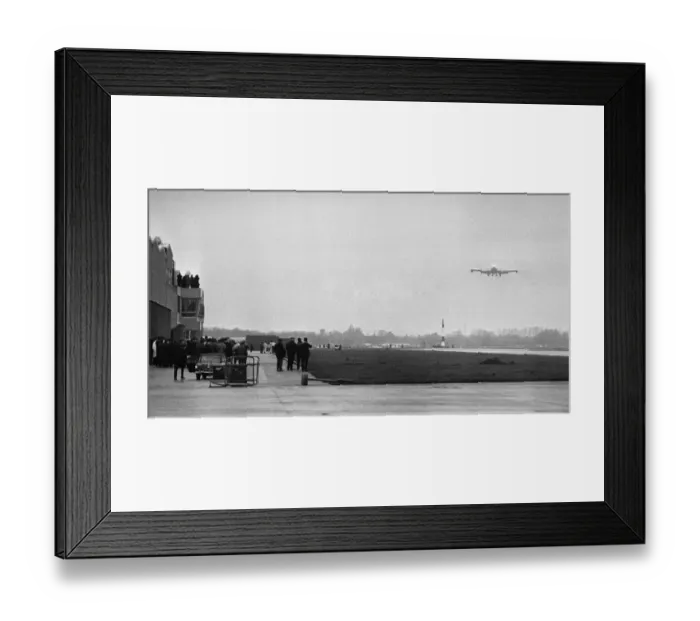 Framed Print : Photographers on the apron awaiting the arrival of the first Boeing 747