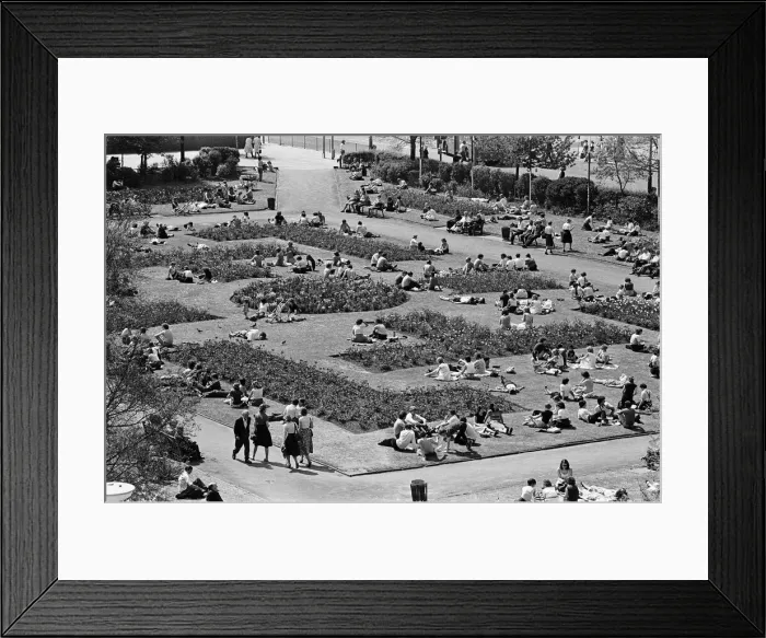 Framed Print : Victoria Square, Middlesbrough. 19th May 1980