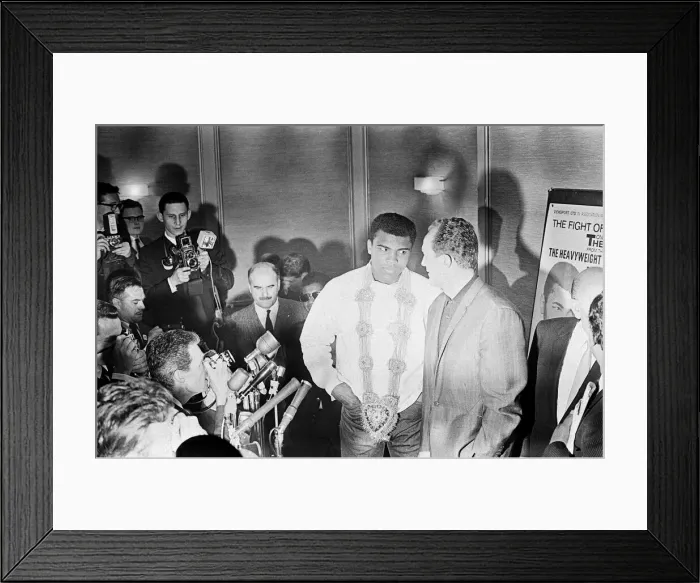 Framed Print : American world champion heavyweight boxer Muhammad Ali (formerly Cassius Clay Framed Print : American world champion heavyweight boxer Muhammad Ali (formerly Cassius Clay