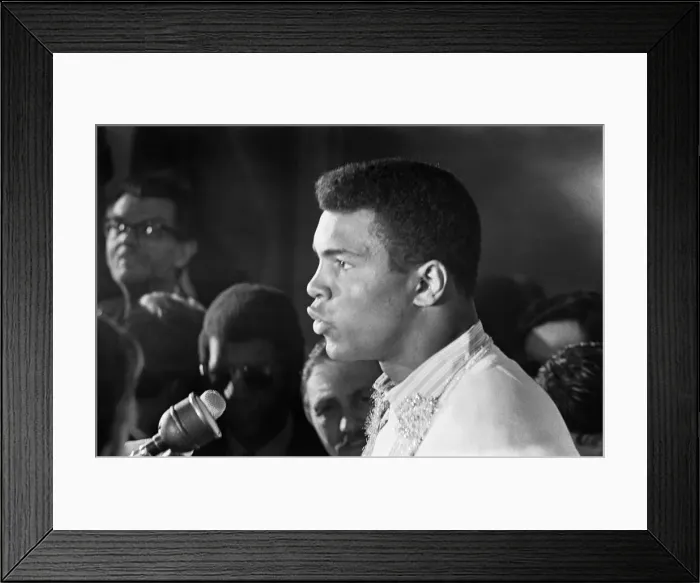 Framed Print : American world champion heavyweight boxer Muhammad Ali (formerly Cassius Clay Framed Print : American world champion heavyweight boxer Muhammad Ali (formerly Cassius Clay