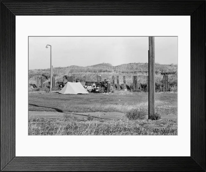 Framed Print : They rode Vespas and Lambrettas, they loved groups like the Small Faces and The Who Framed Print : They rode Vespas and Lambrettas, they loved groups like the Small Faces and The Who