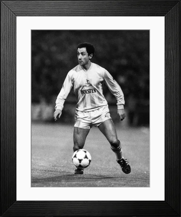 Framed Print : Ossie Ardiles Footballer and football manager dbase Framed Print : Ossie Ardiles Footballer and football manager dbase