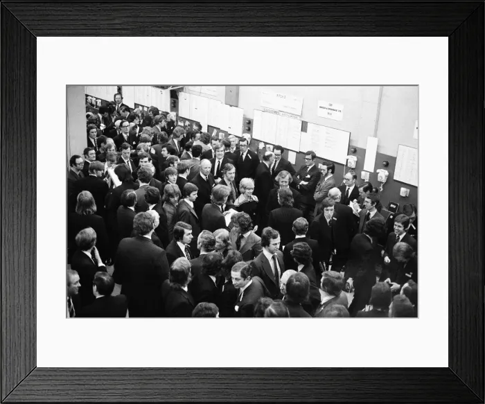Framed Print : The London Stock Exchange admitted at last about 12 women members Framed Print : The London Stock Exchange admitted at last about 12 women members