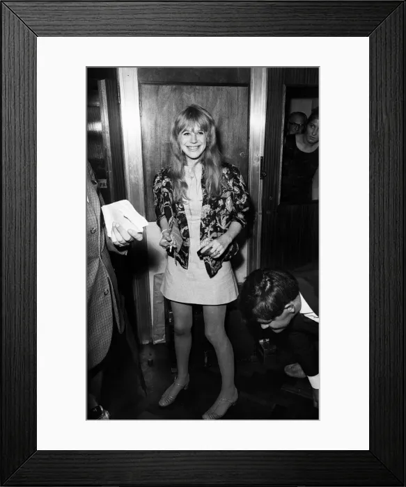 Framed Print : Appeal hearing at the Appeal Court in Central London where Rolling Stones lead singer Framed Print : Appeal hearing at the Appeal Court in Central London where Rolling Stones lead singer