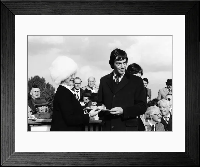 Framed Print : Henry Cecil, trainer of the winning horse Diesis, at the Dewhurst Stakes Framed Print : Henry Cecil, trainer of the winning horse Diesis, at the Dewhurst Stakes