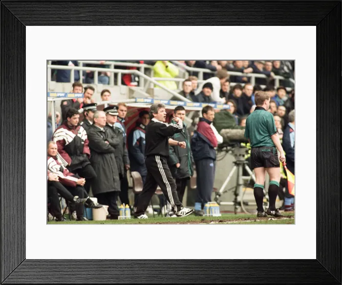 Framed Print : English Premier League match at St James Park. Newcastle United 1 v Aston Villa 0 Framed Print : English Premier League match at St James Park. Newcastle United 1 v Aston Villa 0
