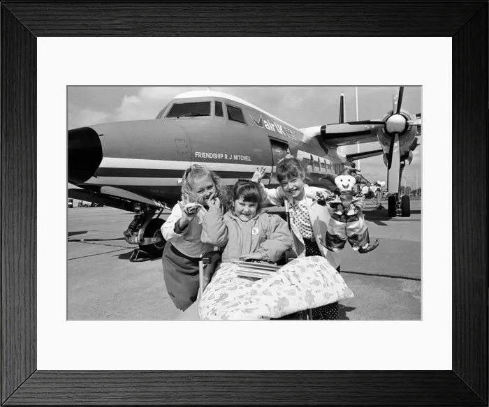 Framed Print : Tees Valley Airshow, Durham Tees Valley Airport, Darlington, County Durham Framed Print : Tees Valley Airshow, Durham Tees Valley Airport, Darlington, County Durham