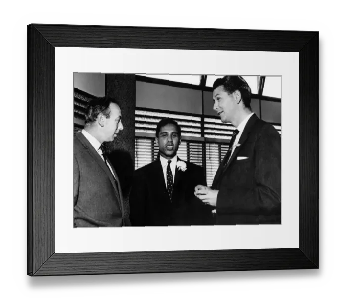 Framed Print : Centre, the Minister for Immigration Mr Maurice Foley, and (right) Mr Peter Griffiths