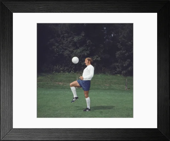 Framed Print : Tottenham Hotspurs Ralph Coates in training. Circa July 1971