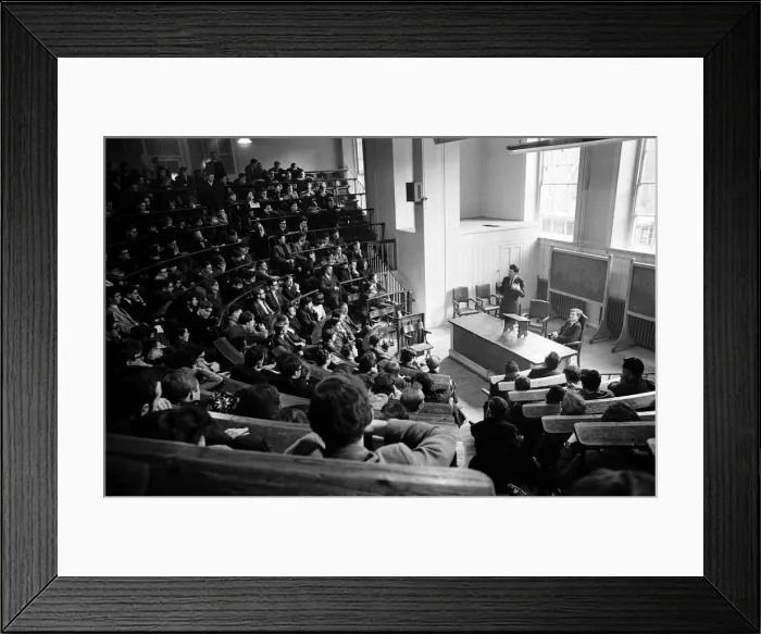 Framed Print : Conservative MP for Smethwick, Peter Griffiths, talking at Kings College, London Framed Print : Conservative MP for Smethwick, Peter Griffiths, talking at Kings College, London