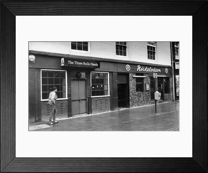 Framed Print : The Three Bulls Head, Public House, Percy Street, Newcastle, 14th November 1984 Framed Print : The Three Bulls Head, Public House, Percy Street, Newcastle, 14th November 1984