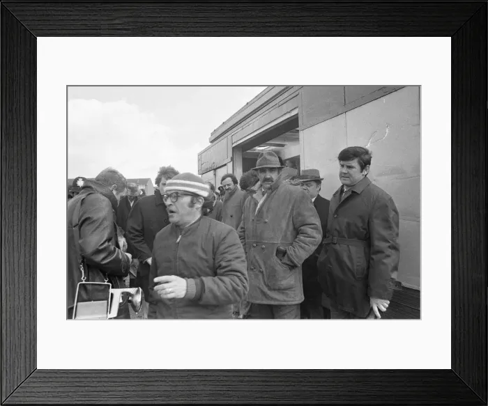 Framed Print : Sean Connery, the rest of the cast and crew of the movie Offence Framed Print : Sean Connery, the rest of the cast and crew of the movie Offence