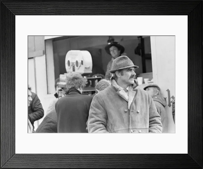 Framed Print : Sean Connery, the rest of the cast and crew of the movie Offence