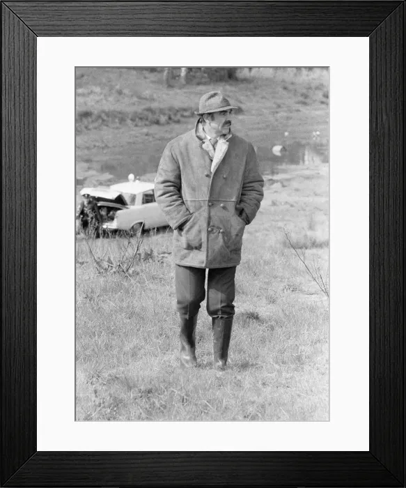 Framed Print : Sean Connery during location filming in Bracknell for the movie Offence Framed Print : Sean Connery during location filming in Bracknell for the movie Offence
