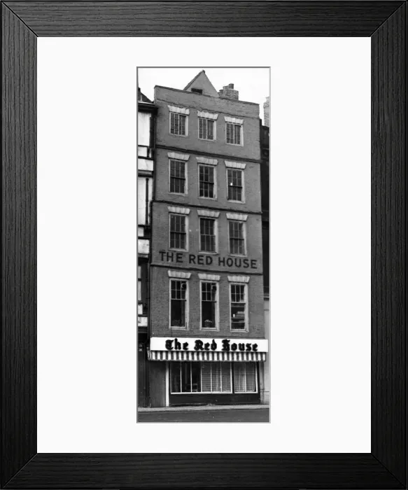 Framed Print : The Red House, Quayside. December 1964 Framed Print : The Red House, Quayside. December 1964