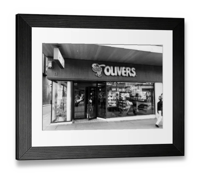 Framed Print : Olivers, Northumberland Street, Newcastle. 27th April 1990