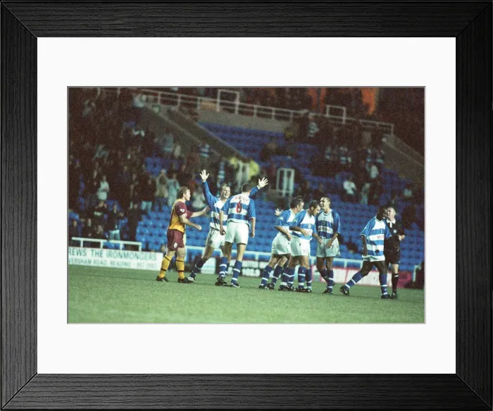 Framed Print : English League Cup match, Reading 2 -2 Bradford held at Madejski Stadium