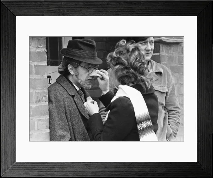 Framed Print : Dudley Moore as the character of Dr Clive Elwood, filming a BBC comedy feature called
