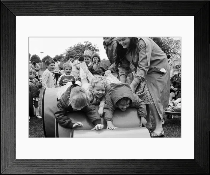 Framed Print : Childrens picnic at Palmer Park, Reading. 20th May 1987 Framed Print : Childrens picnic at Palmer Park, Reading. 20th May 1987