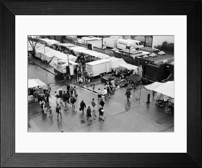 Framed Print : Reading Market, 16th April 1988 Framed Print : Reading Market, 16th April 1988