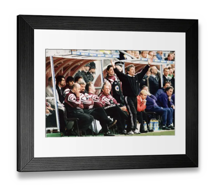 Framed Print : Premier League match at St James Park. Newcastle United 1 v 1 Tottenham Hotspur Framed Print : Premier League match at St James Park. Newcastle United 1 v 1 Tottenham Hotspur