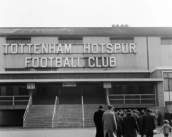 Crowds queue at Tottenham Football Club for tickets for the FA Cup Semi Final v