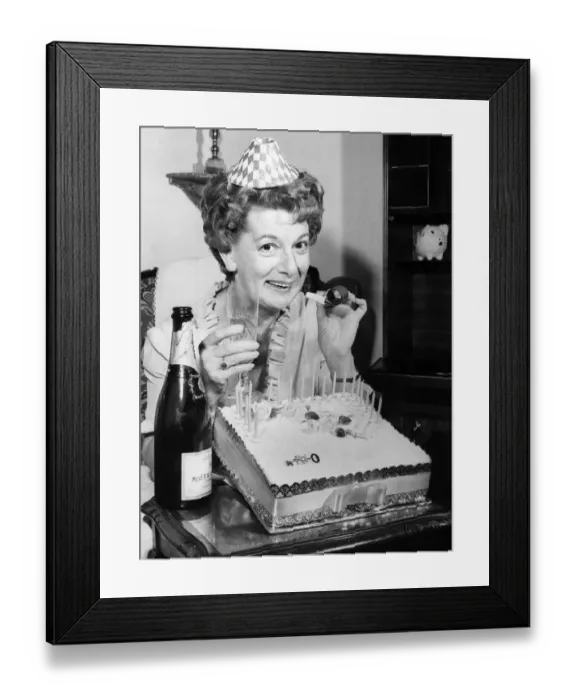 Framed Print : Entertainment: Television: Britains first lady of soap, Jean Alexander Framed Print : Entertainment: Television: Britains first lady of soap, Jean Alexander