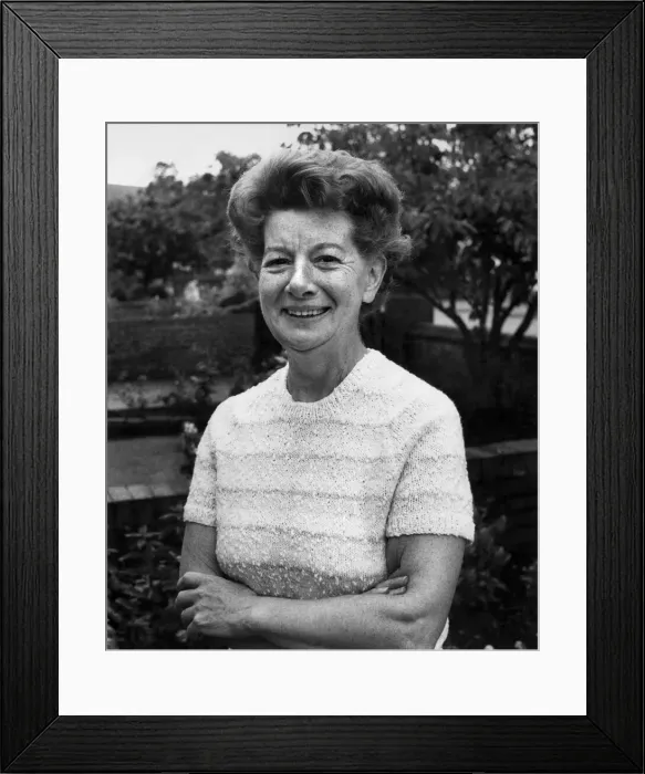 Framed Print : Its goodbye to Hilda Ogden... but everything is coming up roses for her creator Framed Print : Its goodbye to Hilda Ogden... but everything is coming up roses for her creator