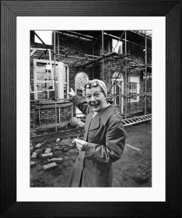 Framed Print : Jean Alexander, Actress. February 1982 Framed Print : Jean Alexander, Actress. February 1982