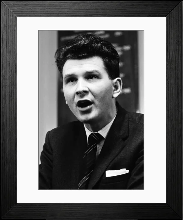 Framed Print : Conservative MP for Smethwick, Peter Griffiths, talking to young conservatives Framed Print : Conservative MP for Smethwick, Peter Griffiths, talking to young conservatives