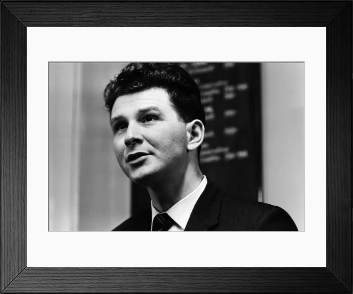 Framed Print : Conservative MP for Smethwick, Peter Griffiths, talking to young conservatives Framed Print : Conservative MP for Smethwick, Peter Griffiths, talking to young conservatives