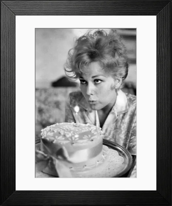 Framed Print : Kim Novak. February 1963 Framed Print : Kim Novak. February 1963