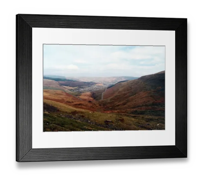 Framed Print : A view of Treorchy, Rhondda Cynon Taf, Rhondda Fawr Valley, Wales. February 1998