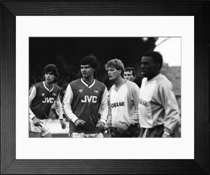 Framed Print : Reading 1-3 Arsenal, FA Cup third round match at Elm Park, Saturday 10th January 1987 Framed Print : Reading 1-3 Arsenal, FA Cup third round match at Elm Park, Saturday 10th January 1987
