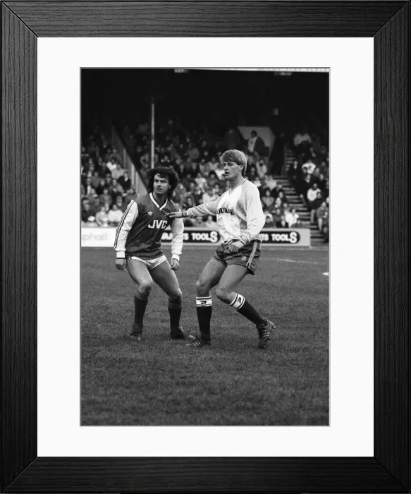 Framed Print : Reading 1-3 Arsenal, FA Cup third round match at Elm Park, Saturday 10th January 1987 Framed Print : Reading 1-3 Arsenal, FA Cup third round match at Elm Park, Saturday 10th January 1987