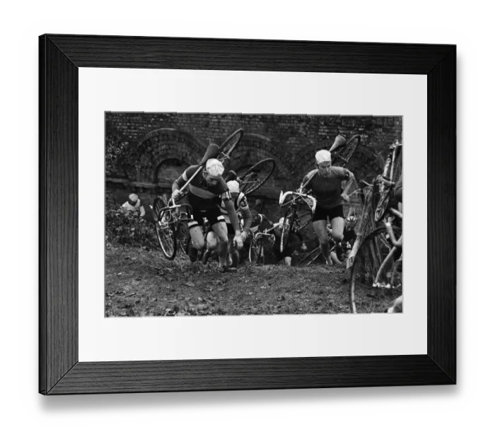 Framed Print : 1968 British National Amateur Cyclo-Cross Championships at Crystal Palace