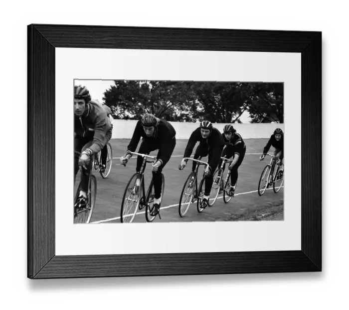 Framed Print : Cycling club in Reading, Berkshire. 11th August 1974 Framed Print : Cycling club in Reading, Berkshire. 11th August 1974