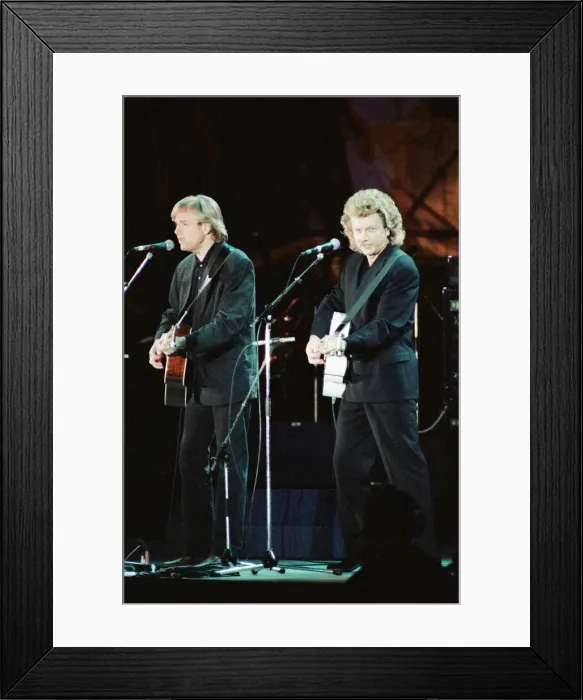 Framed Print : John Lennon Scholarship Concert held at Pier Head, Liverpool. Saturday 5th May 1990