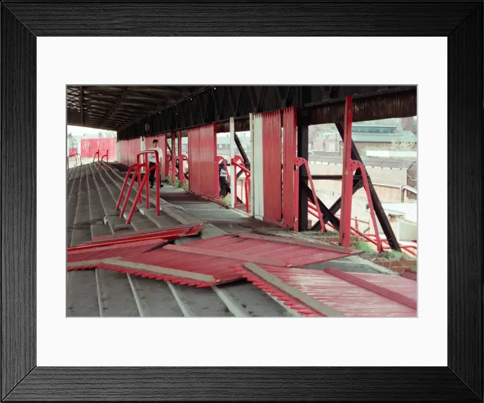 Framed Print : Ayresome Park, the home of Middlesbrough F. C which is due to be demolished following Framed Print : Ayresome Park, the home of Middlesbrough F. C which is due to be demolished following
