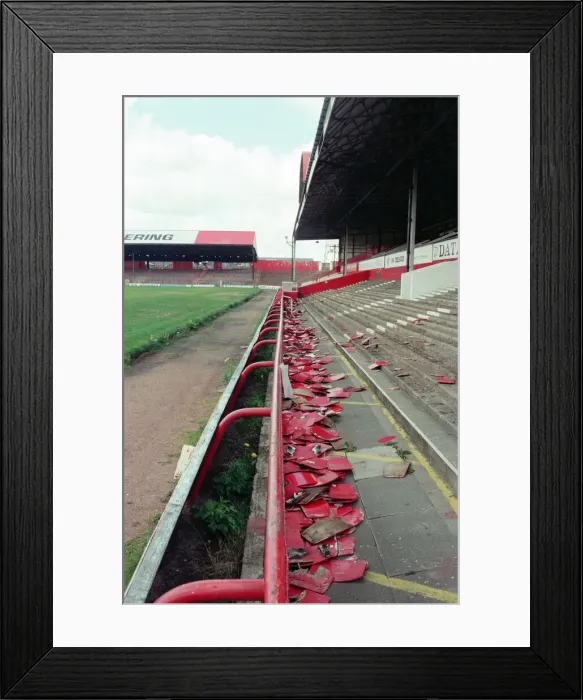 Framed Print : Ayresome Park, the home of Middlesbrough F. C which is due to be demolished following Framed Print : Ayresome Park, the home of Middlesbrough F. C which is due to be demolished following