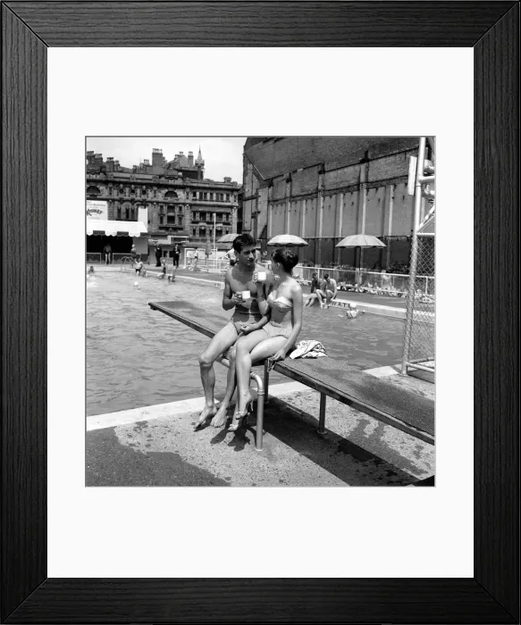 Framed Print : Lunch hour at the Oasis Lido in Central London. Where Keith Baxter Framed Print : Lunch hour at the Oasis Lido in Central London. Where Keith Baxter