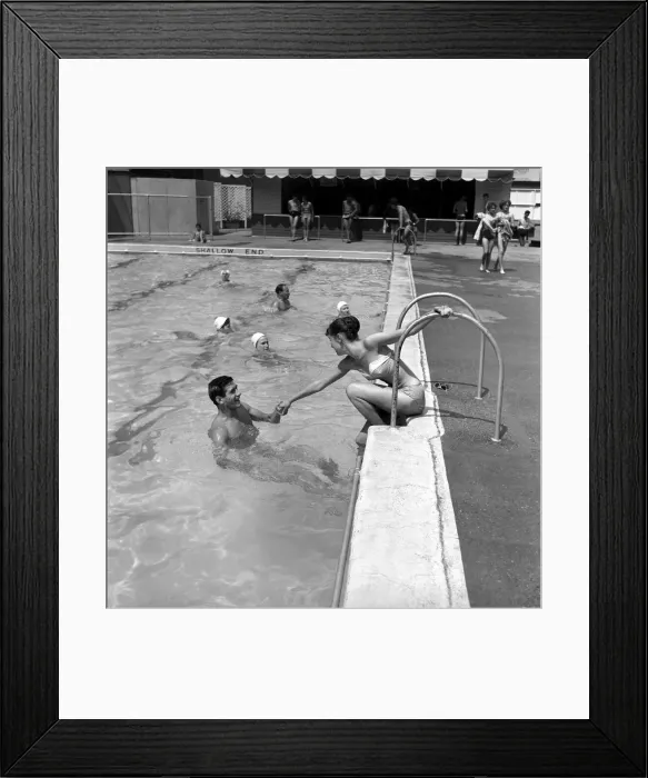 Framed Print : Lunch hour at the Oasis Lido in Central London. Where Keith Baxter Framed Print : Lunch hour at the Oasis Lido in Central London. Where Keith Baxter