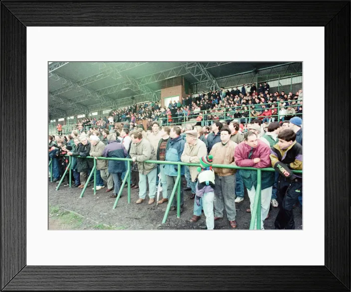 Framed Print : Billingham Synthonia 1-2 Woking, FA Trophy, Quarter final replay, Central Avenue Stadium Framed Print : Billingham Synthonia 1-2 Woking, FA Trophy, Quarter final replay, Central Avenue Stadium